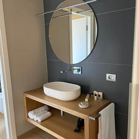 Notti O' Tunn Luxury In Centro Πανσιόν 3*