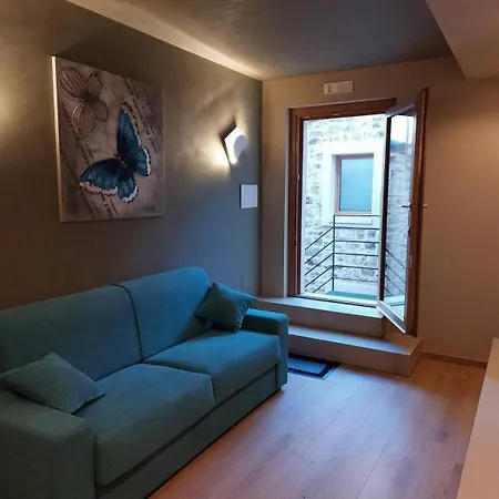 Guest house Notti O' Tunn Luxury In Centro Geraci Siculo