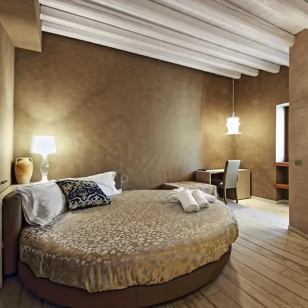 Notti O' Tunn Luxury In Centro Guest house 3*